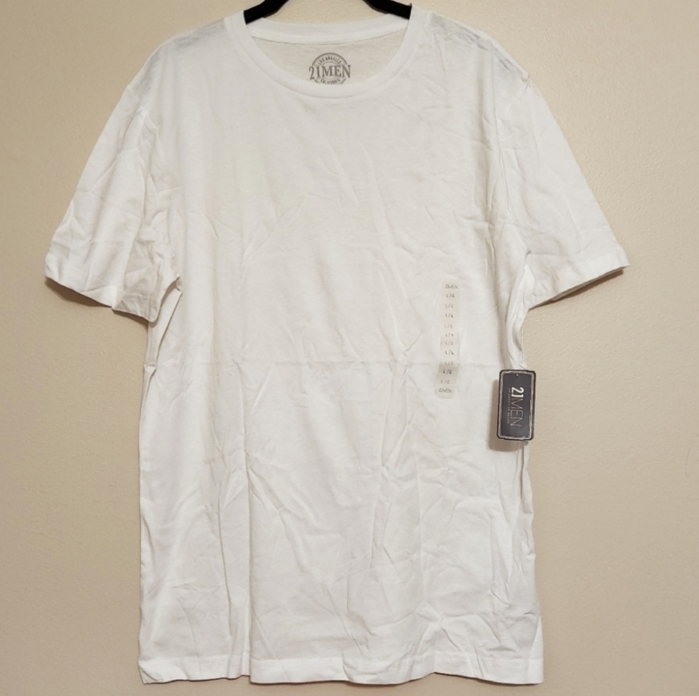 NWT Men's White T-Shirt